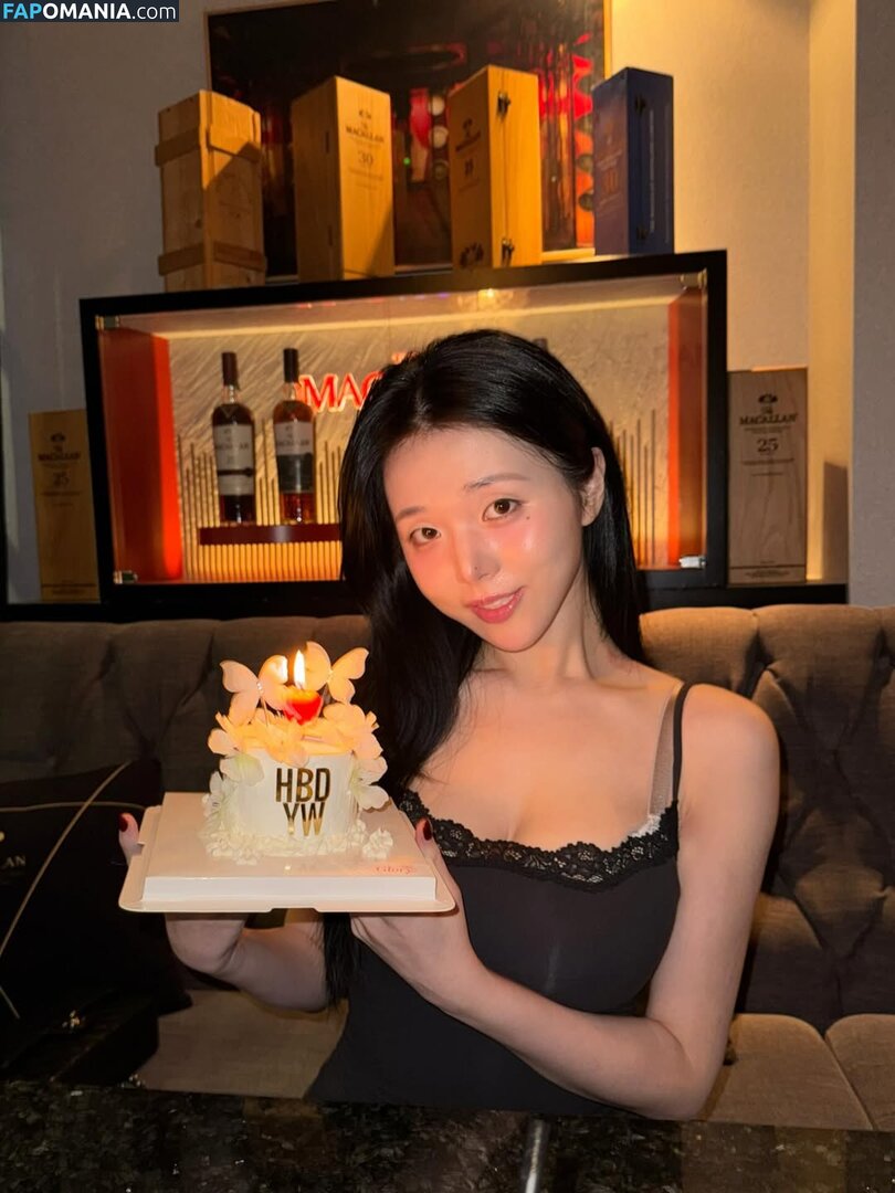 Lee Yeon-woo / yeonwooahh / yonu1201 / 이연우 | Yonu Kuro | yonu_kuro Naken OnlyFans  Läckta Foto #1