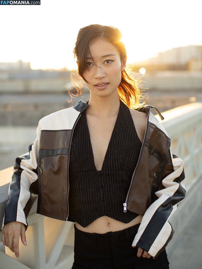 Famous Asian tiktoker / Leenda Dong / leendadong / leendaphotodumps Naken OnlyFans  Läckta Foto #3