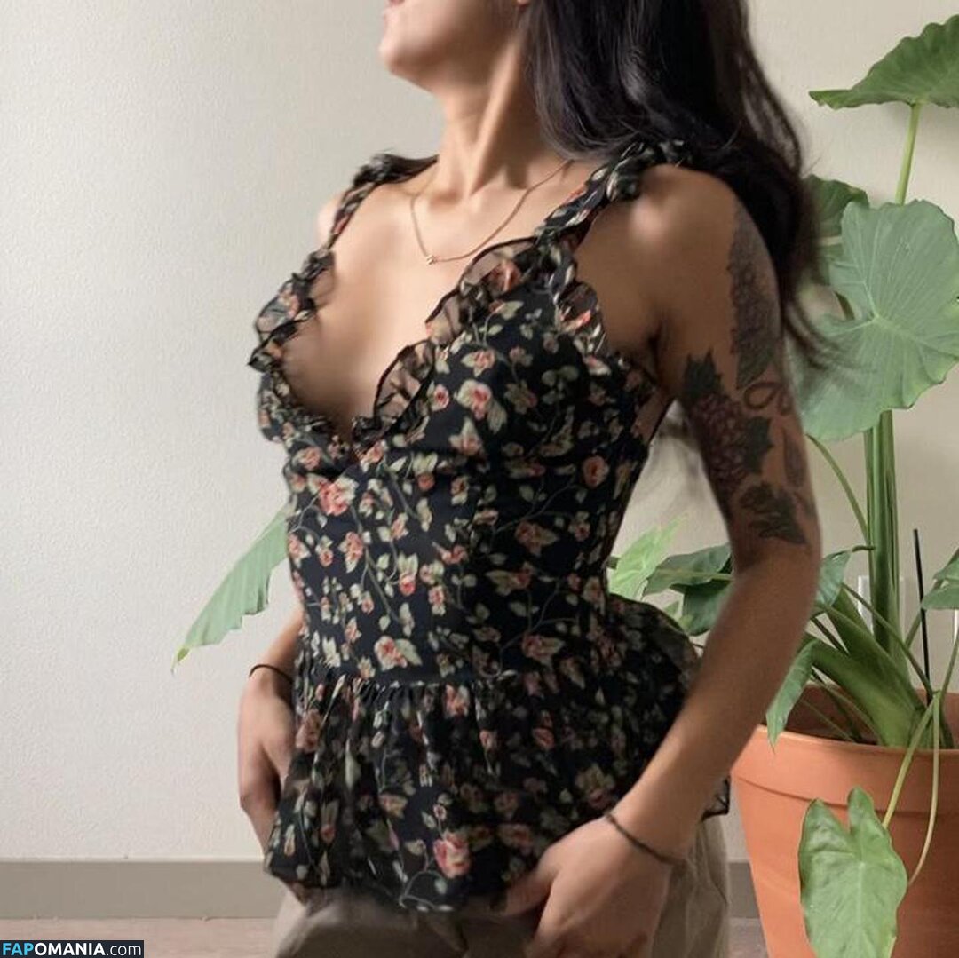 Helena McCoy / Lenamarisol / lenafreexx / lenaisapeach Naken OnlyFans  Läckta Foto #21