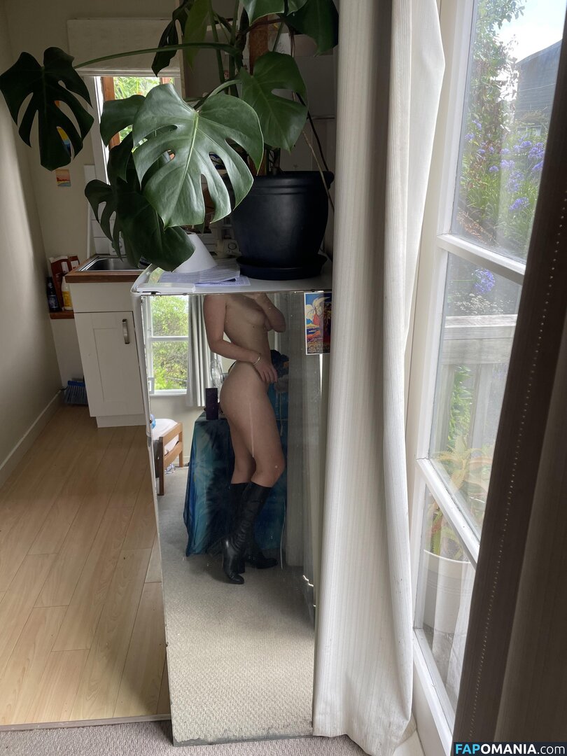 Lepetit_lapin / lepetitlapinkarori Naken OnlyFans  Läckta Foto #2