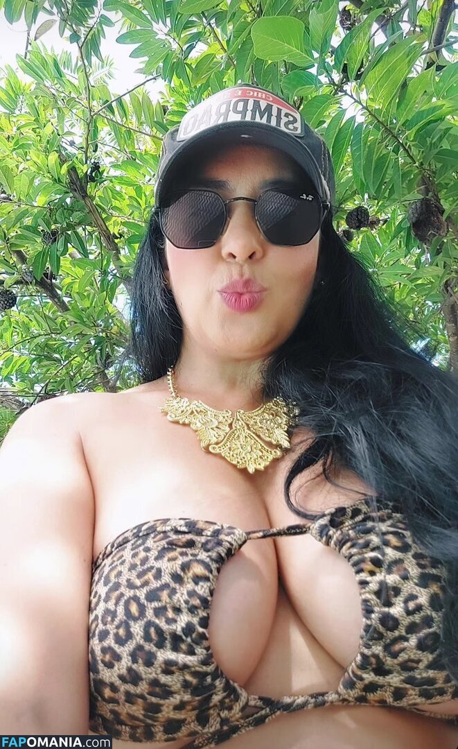 Lia Castro / liacastro747 Naken OnlyFans  Läckta Foto #1