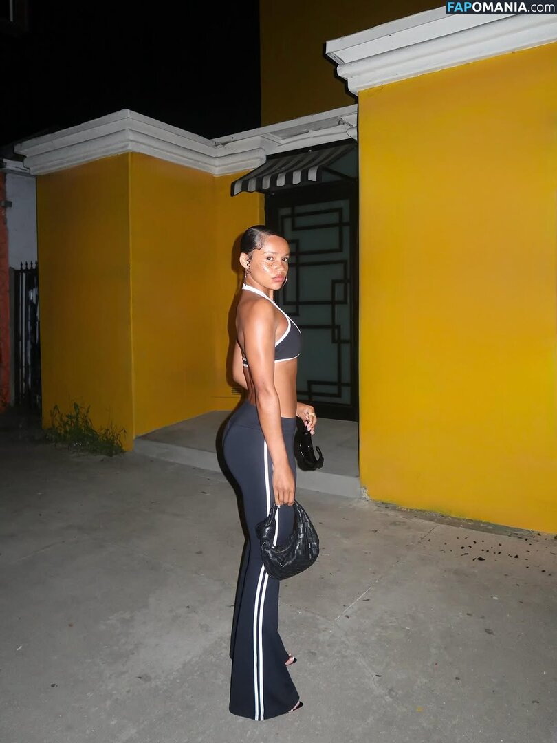 Liana Maria / lianamariaofficial Naken OnlyFans  Läckta Foto #20