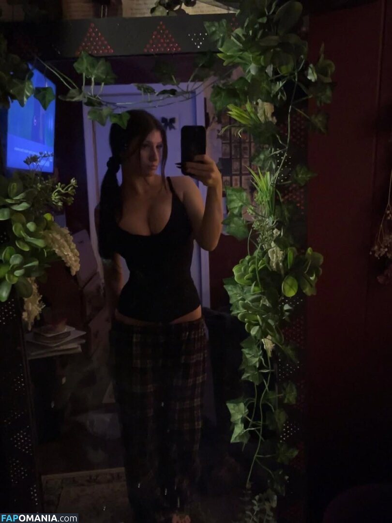 Lil Vampy / lil.vamppyy / lil_vampy Naken OnlyFans  Läckta Foto #1