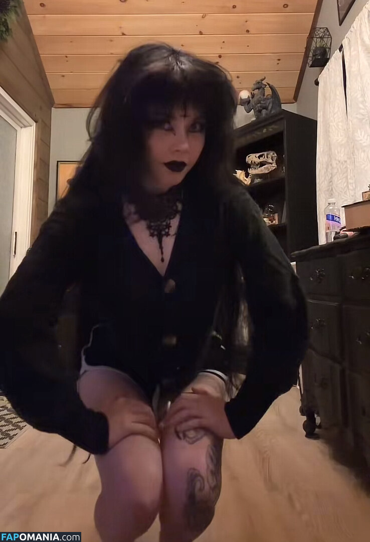 Liljellyshark Naken OnlyFans  Läckta Foto #4