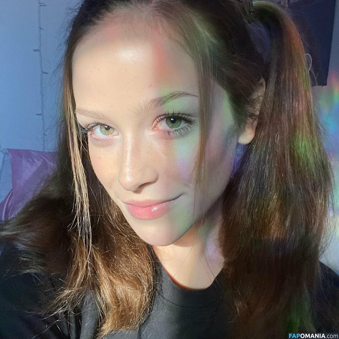 lilly_spunk / lillyspunk / outer.space.fairy Naken OnlyFans  Läckta Foto #5