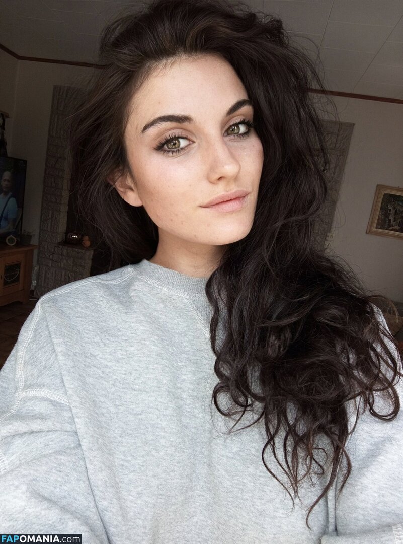 lilouveee Naken OnlyFans  Läckta Foto #1