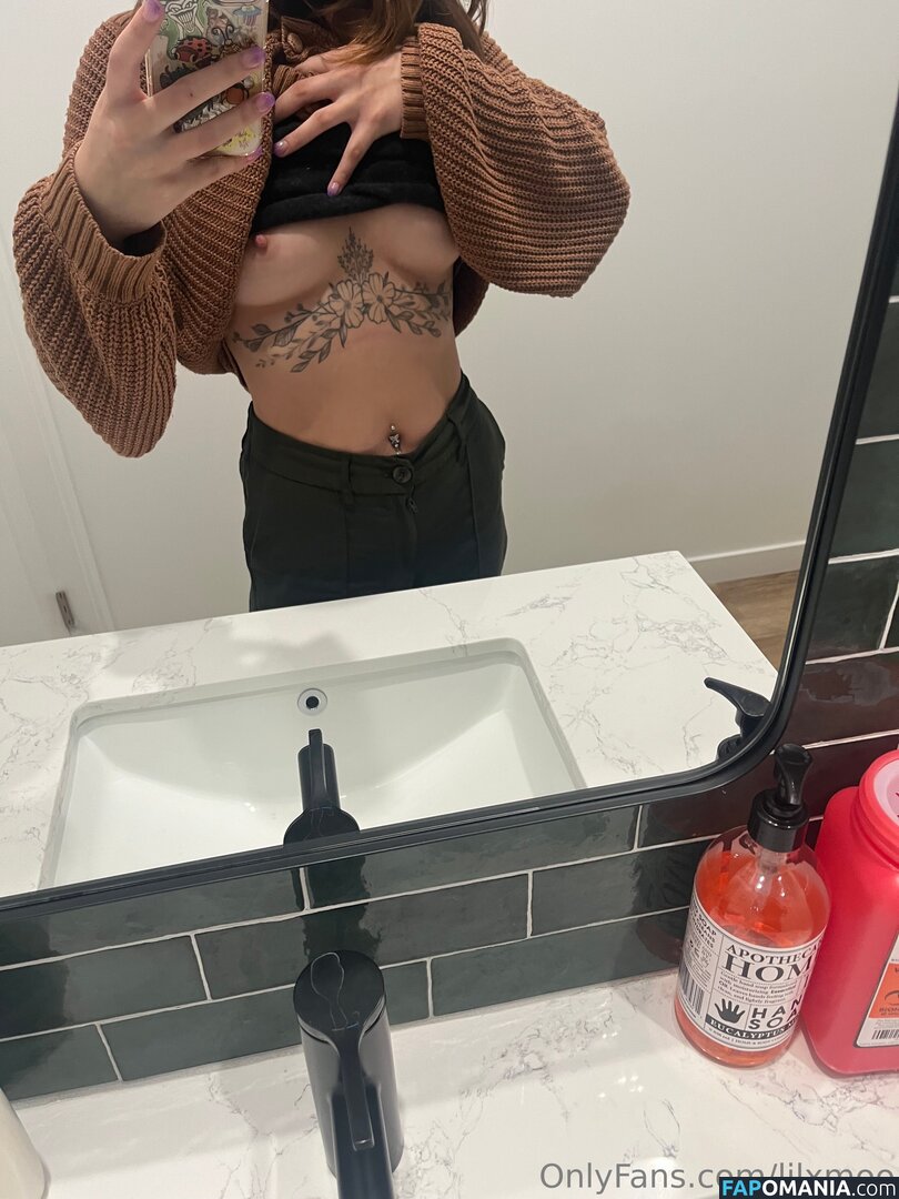 lil.x.moo / lilxmoo / mellyxooxx Naken OnlyFans  Läckta Foto #1