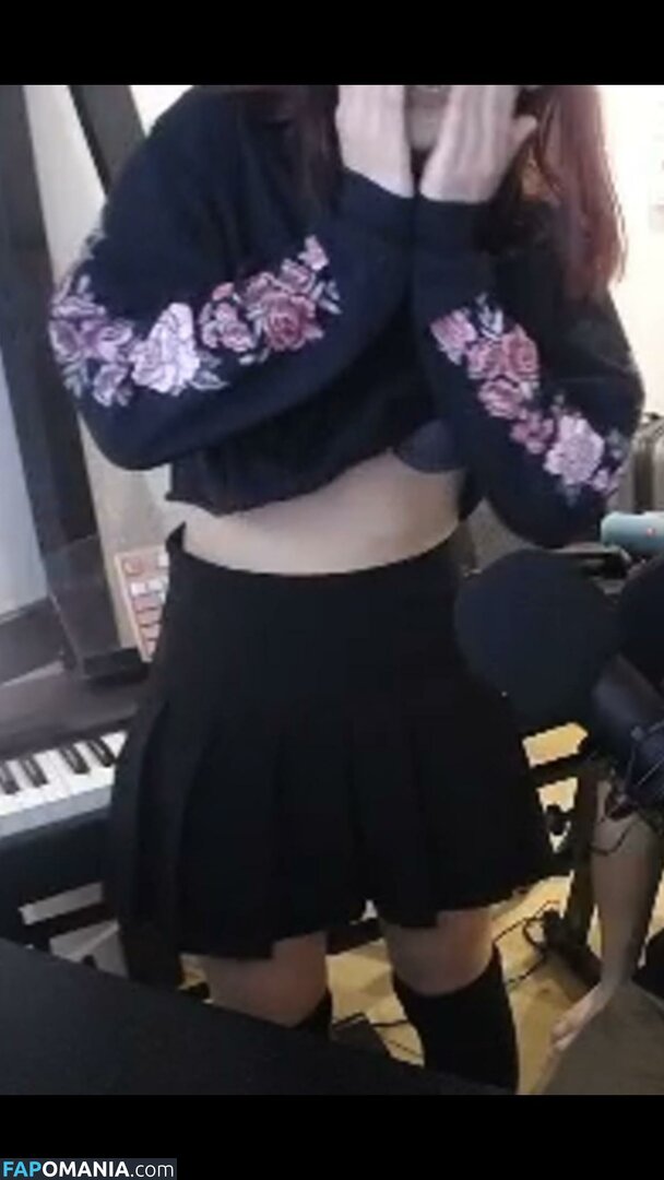 LilyPichu / onlysaber Naken OnlyFans  Läckta Foto #390