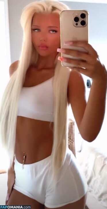 Lilyrosemoore_ Naken OnlyFans  Läckta Foto #8