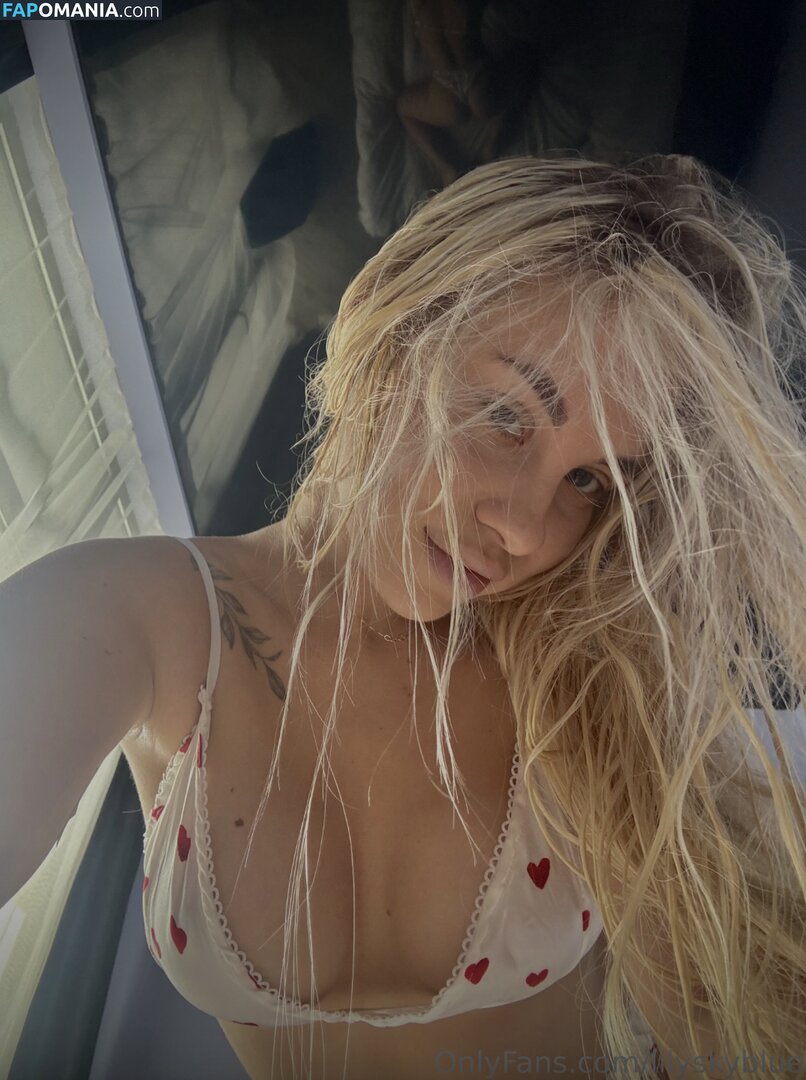lilyskyblue / lizzkiax / lizzkyiax / user631104661652 Naken OnlyFans  Läckta Foto #22