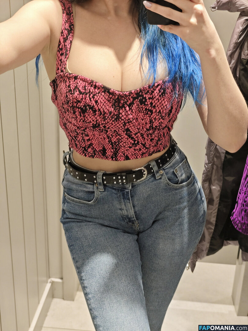 Lipisinkaaa / kazantseva_mimimi Naken OnlyFans  Läckta Foto #387