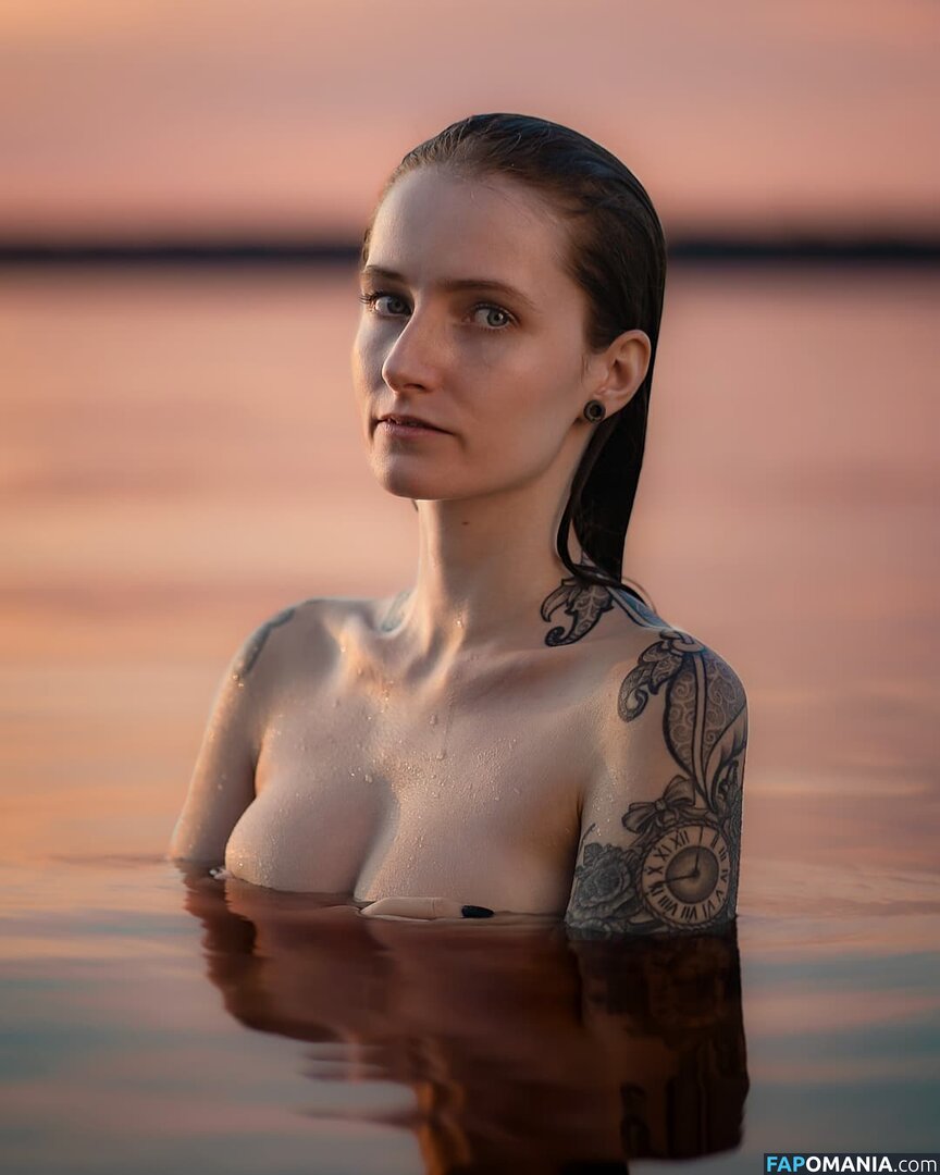 lisa.hates.you / lissaaires Naken OnlyFans  Läckta Foto #1