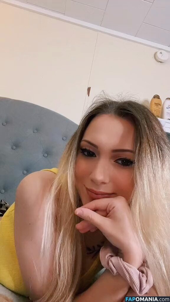 Little Momma / Littleemommaa21 / littlee.mommaa23 / littleemommaa23 Naken OnlyFans  Läckta Foto #7