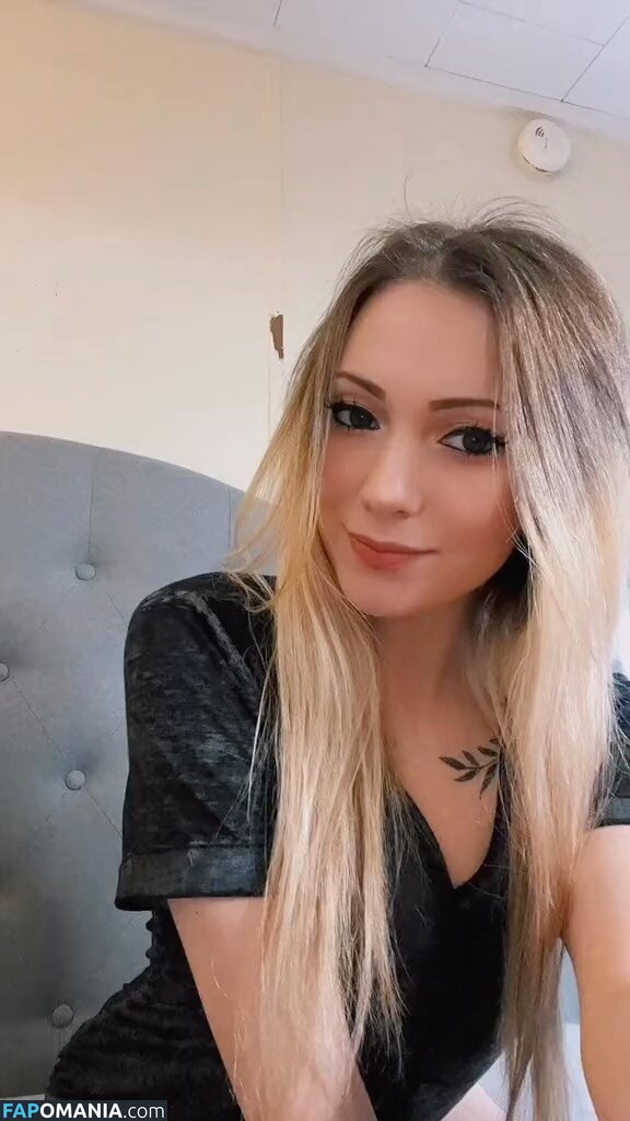 Little Momma / Littleemommaa21 / littlee.mommaa23 / littleemommaa23 Naken OnlyFans  Läckta Foto #9