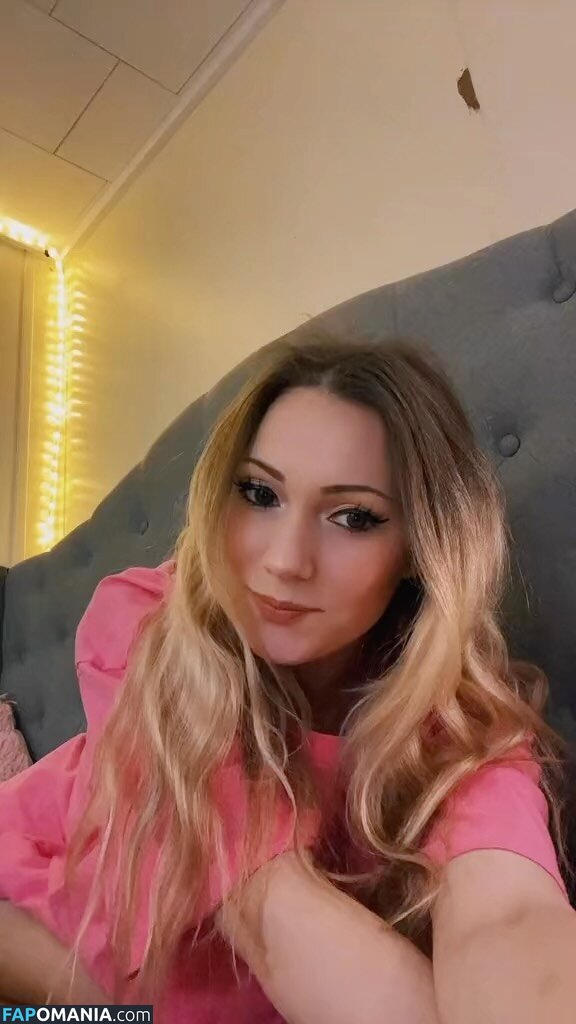 Little Momma / Littleemommaa21 / littlee.mommaa23 / littleemommaa23 Naken OnlyFans  Läckta Foto #12