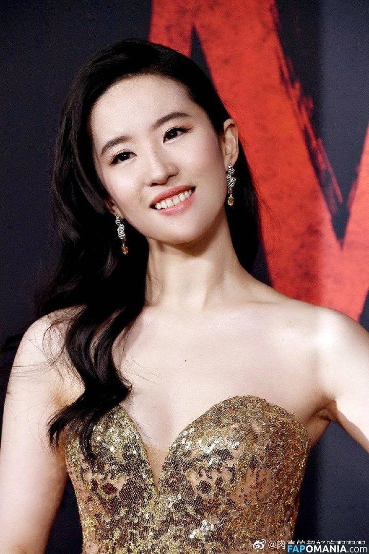 Liu Yifei / yifei_cc Naken OnlyFans  Läckta Foto #9