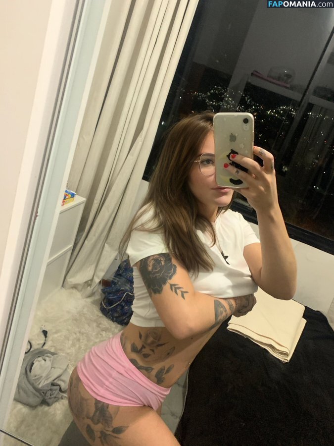 Laryssa Russo / Lizzyrusso / russolaryssa Naken OnlyFans  Läckta Foto #11