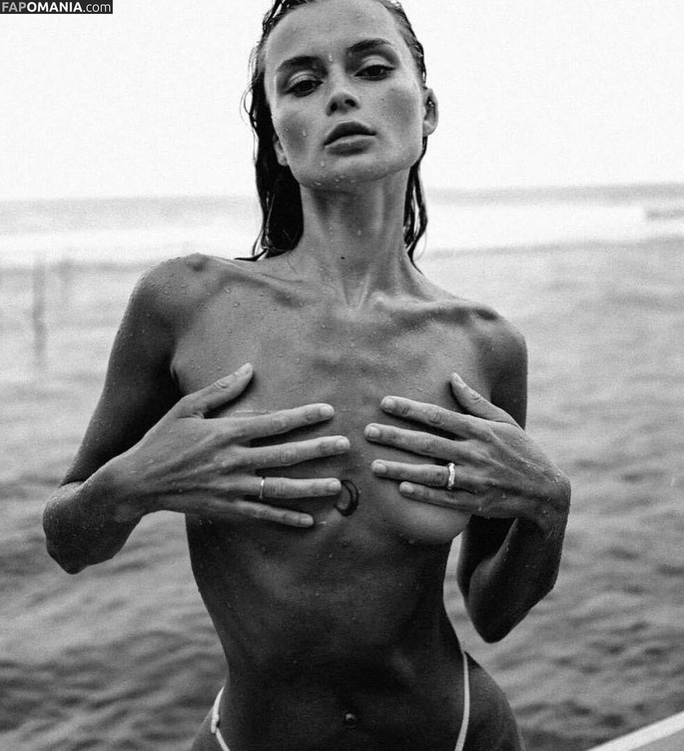 Lola Dikova / loladikovaa Naken OnlyFans  Läckta Foto #3