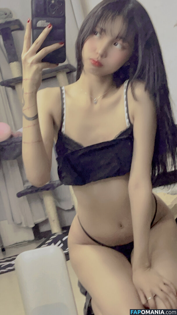 Lilith / Lou Aenlle / llthidk Naken OnlyFans  Läckta Foto #99