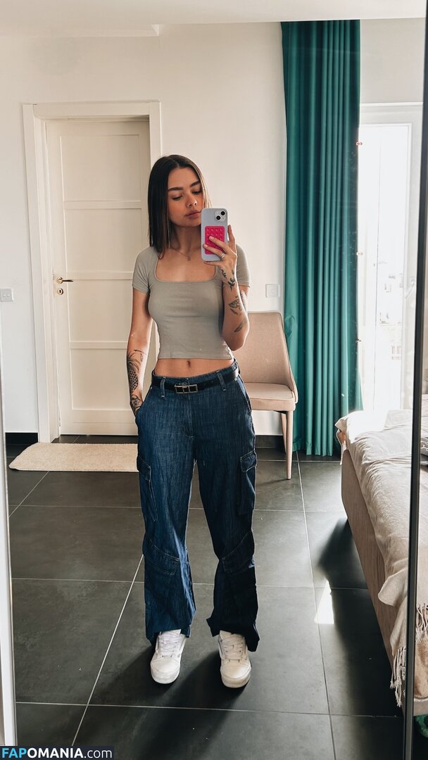 louisesantos__ / lousesantos / loweasy___ Naken OnlyFans  Läckta Foto #1