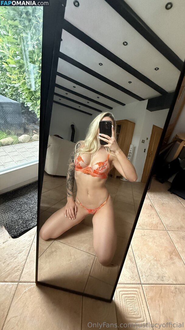 Lucy Cat / justlucy94 / justlucyofficial / lucyskkrr Naken OnlyFans  Läckta Foto #4