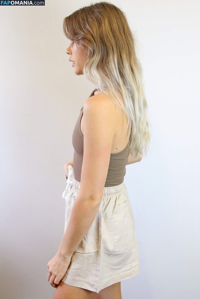 Lucy Sand Naken OnlyFans  Läckta Foto #1