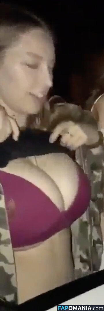 Luisa / lllsh / luisabruh Naken OnlyFans  Läckta Foto #1