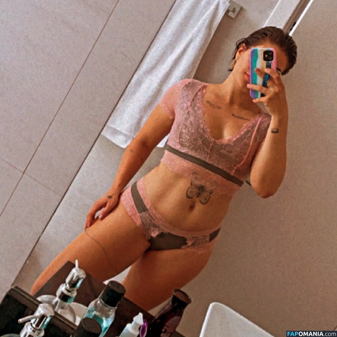 Luma Letícia / luma.focadanafarda Naken OnlyFans  Läckta Foto #6