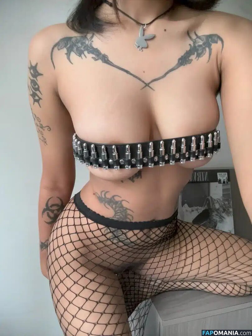 Luna Domsyou Naken OnlyFans  Läckta Foto #4