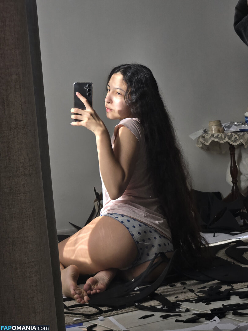 Luna Myosotis / LunaMyosotis Naken OnlyFans  Läckta Foto #3