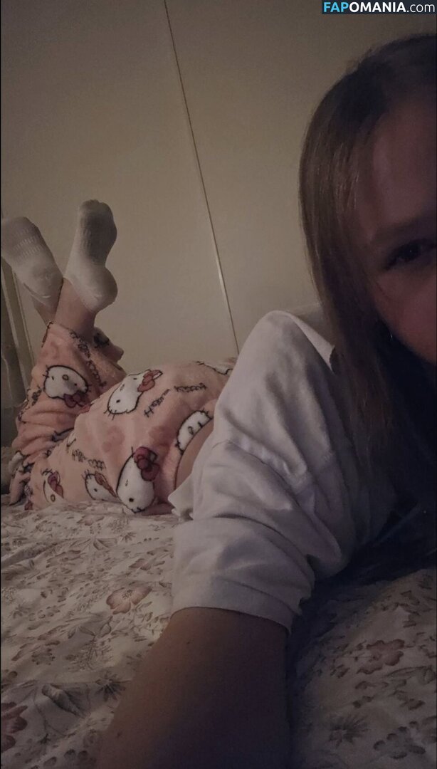 https: / lunaprettyy Naken OnlyFans  Läckta Foto #2