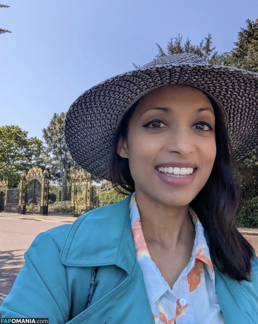 Luxma Gopal TV Presenter Naken OnlyFans  Läckta Foto #6