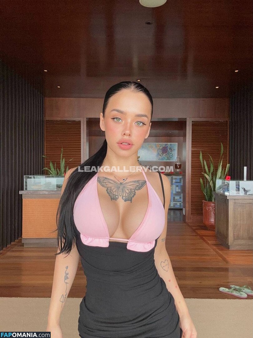 lyna_com2000 Naken OnlyFans  Läckta Foto #2