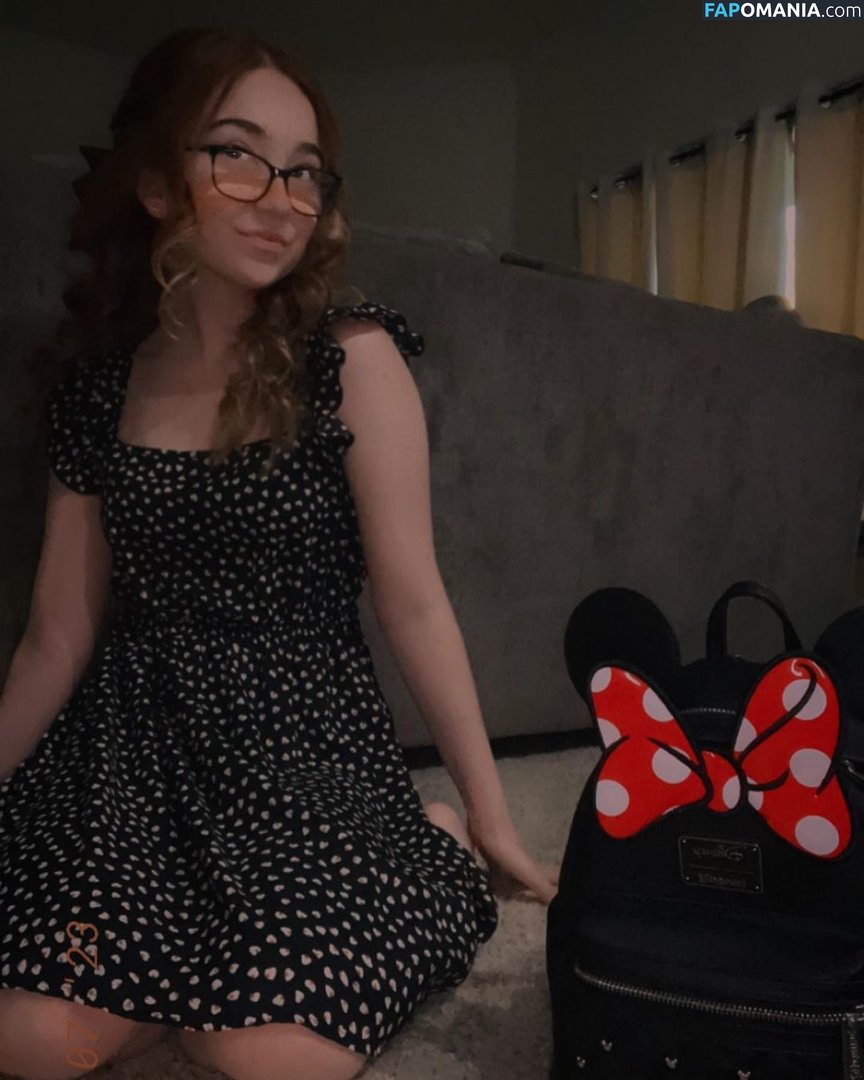 Lyssaurora Naken OnlyFans  Läckta Foto #18