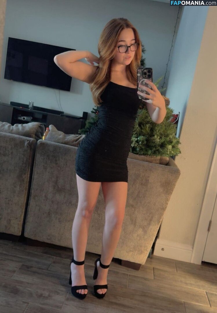 Lyssaurora Naken OnlyFans  Läckta Foto #250