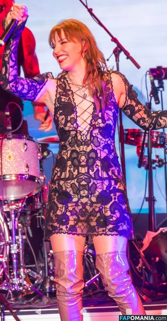 Lzzy Hale / officiallzzyhale Naken OnlyFans  Läckta Foto #1
