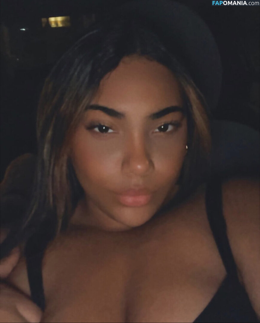 m.ariaher_ Naken OnlyFans  Läckta Foto #1