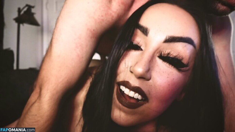 M_mortisha / https: / modern.mortisha Naken OnlyFans  Läckta Foto #2