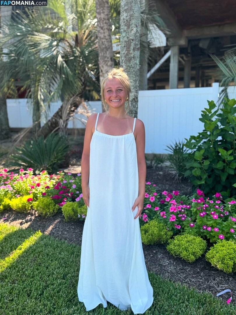 maci-carter / macimccarley Naken OnlyFans  Läckta Foto #7