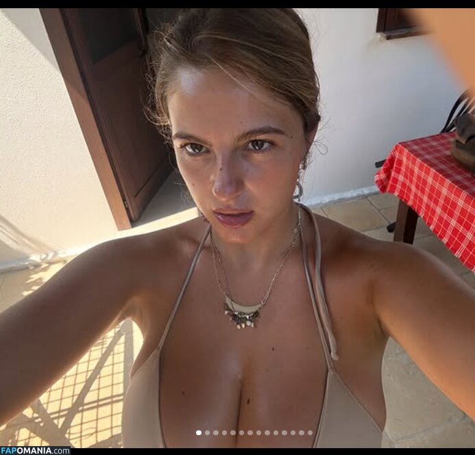 Madda Alberani / maudalein Naken OnlyFans  Läckta Foto #1