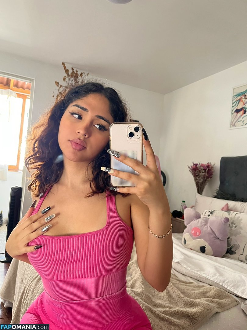 mademoiselle.gia / mademoisellegia / peruvianputa Naken OnlyFans  Läckta Foto #9