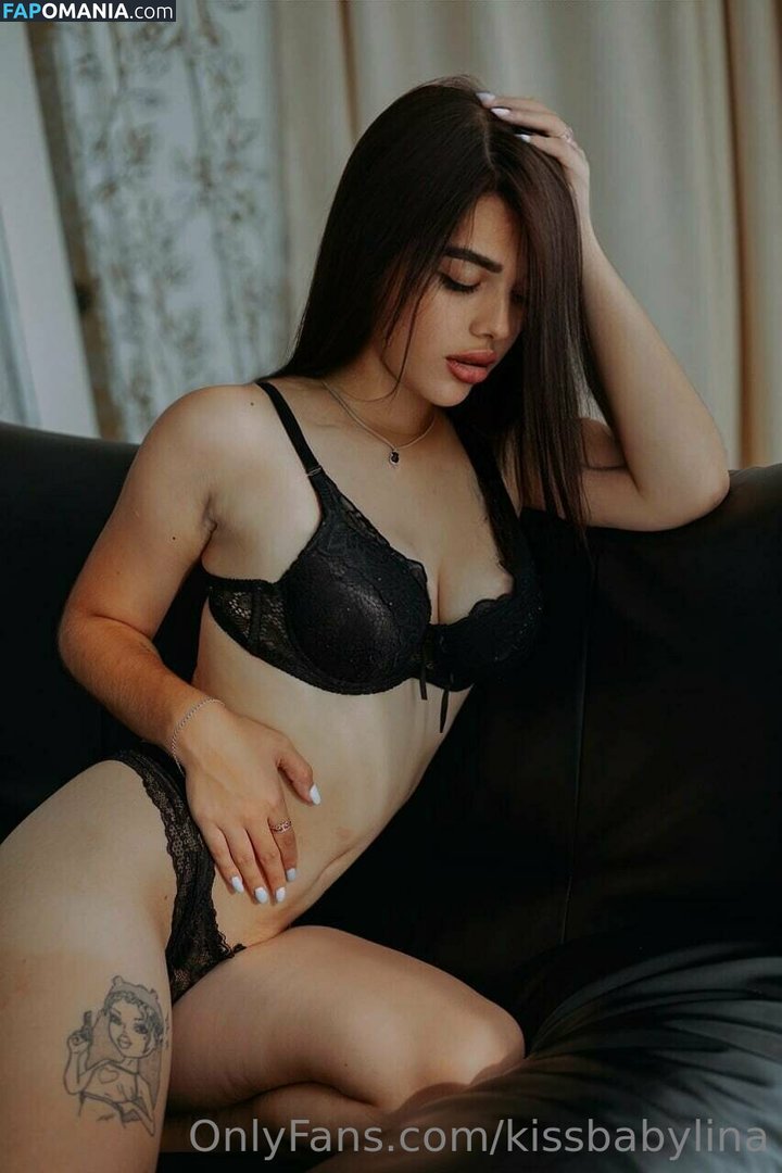 madina_muslim_x / u__m__x Naken OnlyFans  Läckta Foto #1
