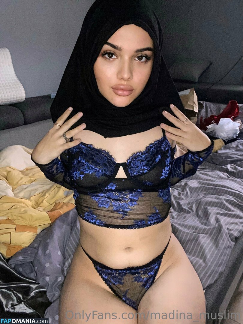 madina_muslim_x / u__m__x Naken OnlyFans  Läckta Foto #4