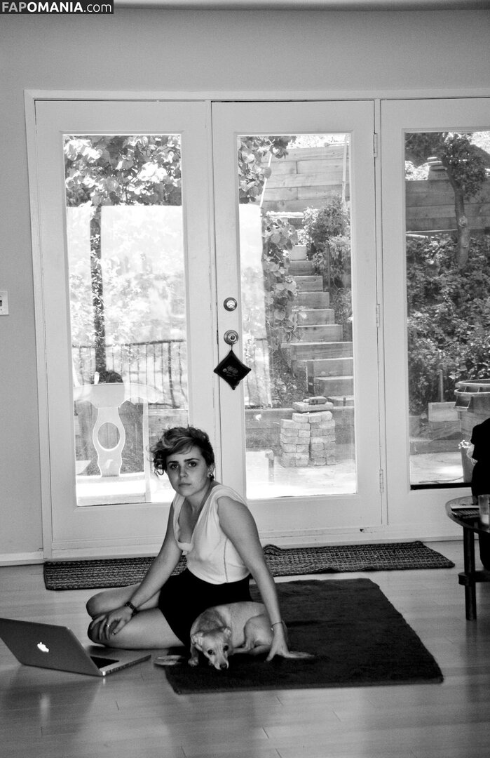 Mae Whitman / mistergarf Naken OnlyFans  Läckta Foto #1