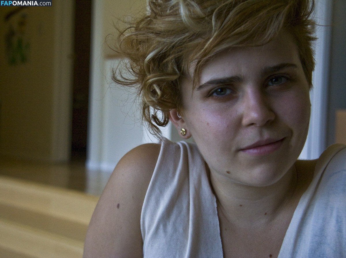 Mae Whitman / mistergarf Naken OnlyFans  Läckta Foto #5