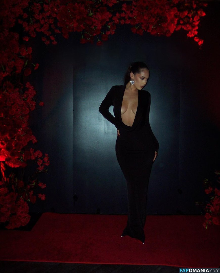 Maeta / maetasworld Naken OnlyFans  Läckta Foto #1