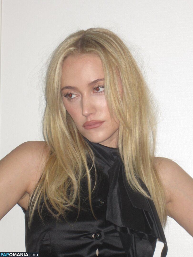 Maika Monroe / maikamonroe Naken OnlyFans  Läckta Foto #19