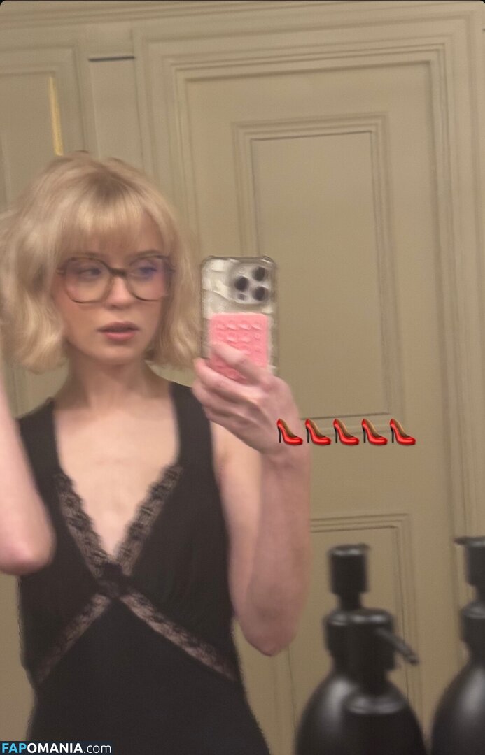 Maisie Peters / https: / maisiehpeters Naken OnlyFans  Läckta Foto #30