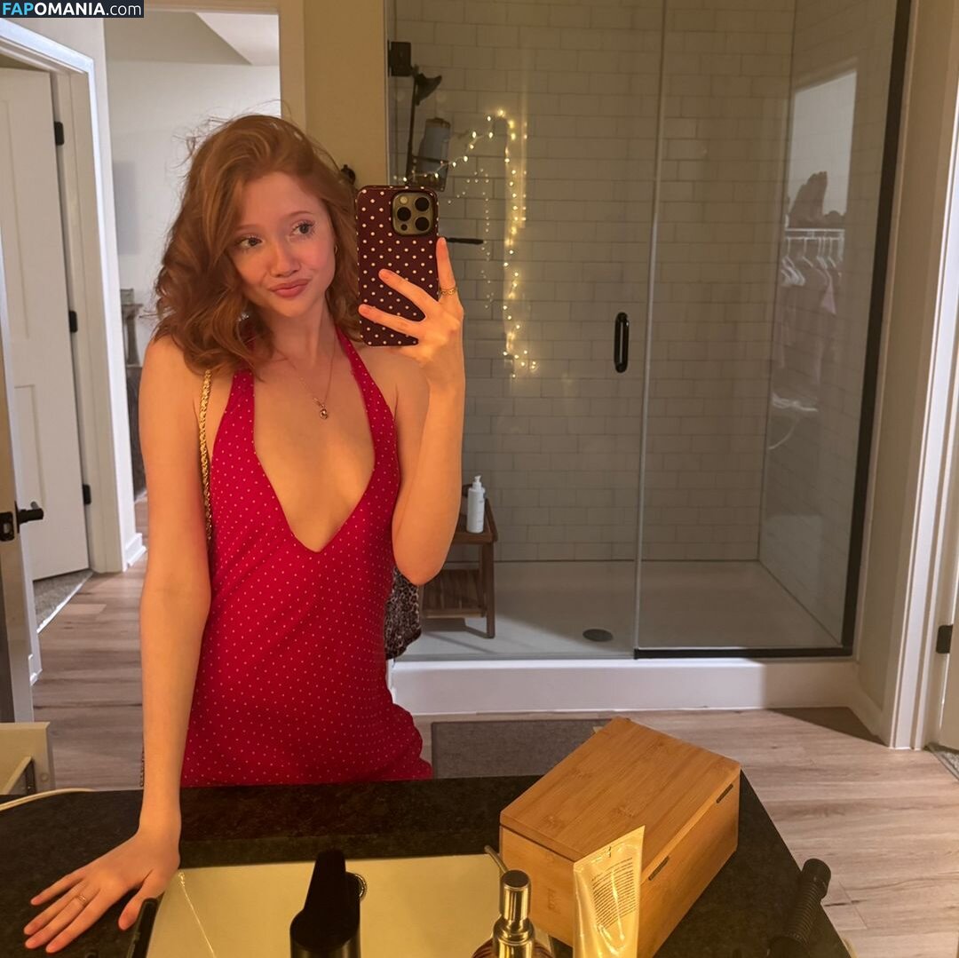 Makenna Kelly  / Makenna Kelly / Lifewithmak / lifewithmak2005 Naken OnlyFans  Läckta Foto #1