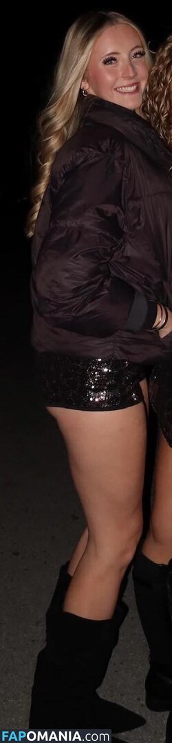 Maleah Mutterback / mmutterback Naken OnlyFans  Läckta Foto #1